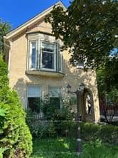 552 Adelaide Street