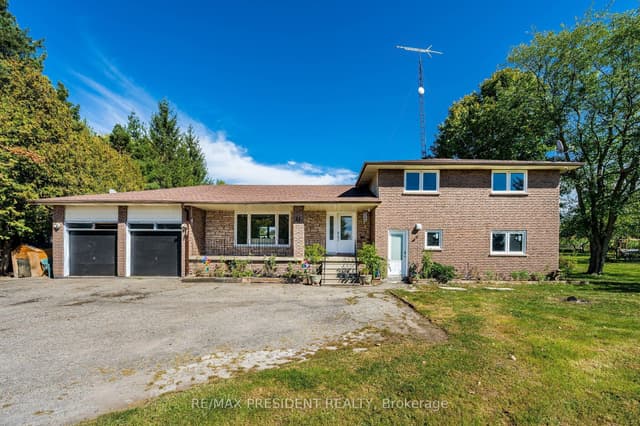Detached at 3077 Adjala Tecumseth Townline, New Tecumseth, ON L0G 1N0