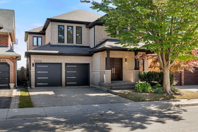 Detached at 5502 Twelve Mile Trail, Burlington, ON L7L 7L3
