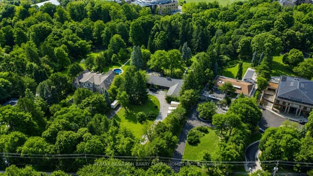 Detached at 14 Park Lane Circle, Toronto, ON M3B 1Z7, Toronto C12