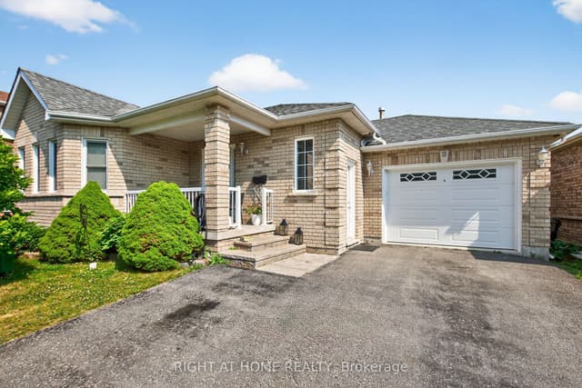 Detached at 3 Player Drive, Barrie, ON L4M 6V9