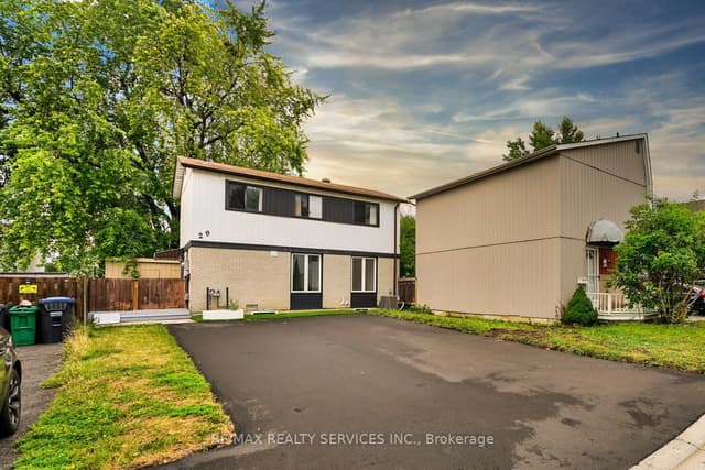 Detached at 29 Hector Court, Brampton, ON L6S 1P1
