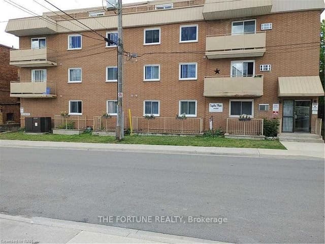 Condo Apartment at 4692 N Crysler Avenue N 304, Niagara Falls, ON L3K 5V5