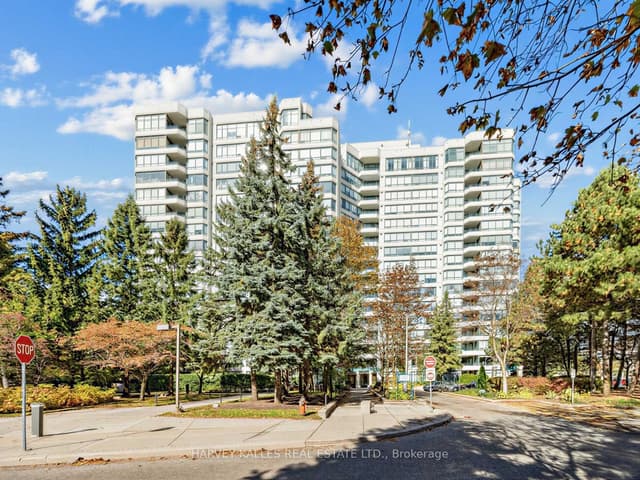 Condo Apartment at 120 Promenade Circle 707, Vaughan, ON L4J 7W9