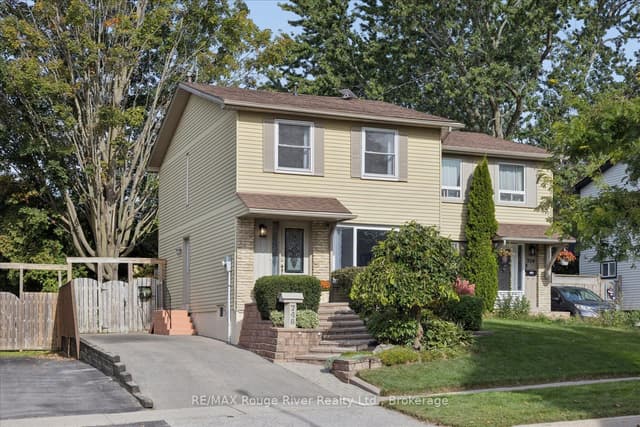 Semi-Detached at 748 Hillcroft Street, Oshawa, ON L1G 7H6
