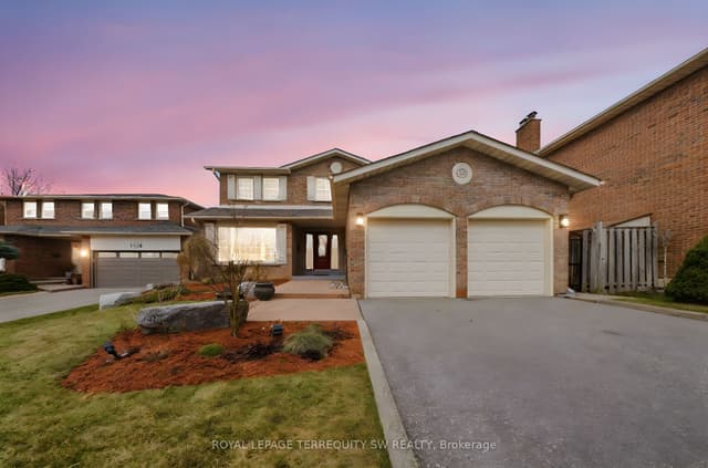 Detached at 1169 Carlo Court, Mississauga, ON L4W 3N6