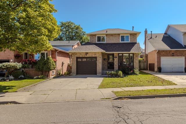 Detached at 14 Ellington Avenue, Hamilton, ON L8E 4E9