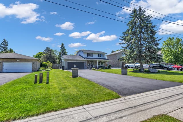Detached at 359 Lexington Road, Waterloo, ON N2K 2J9