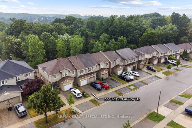 Att/Row/Townhouse at 292 Briarmeadow Drive, Kitchener, ON N2A 4L1