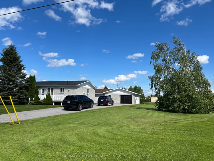 17 Tremblay, Fauquier Avenue