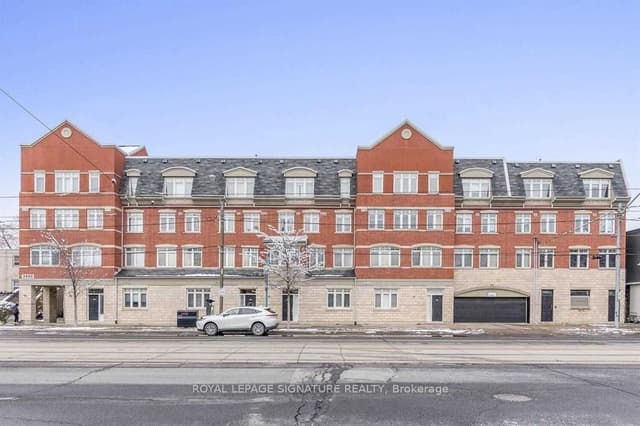 Condo Townhouse at 3400 Lake Shore Boulevard W 102, Toronto, ON M8W 4Z9, Toronto W06