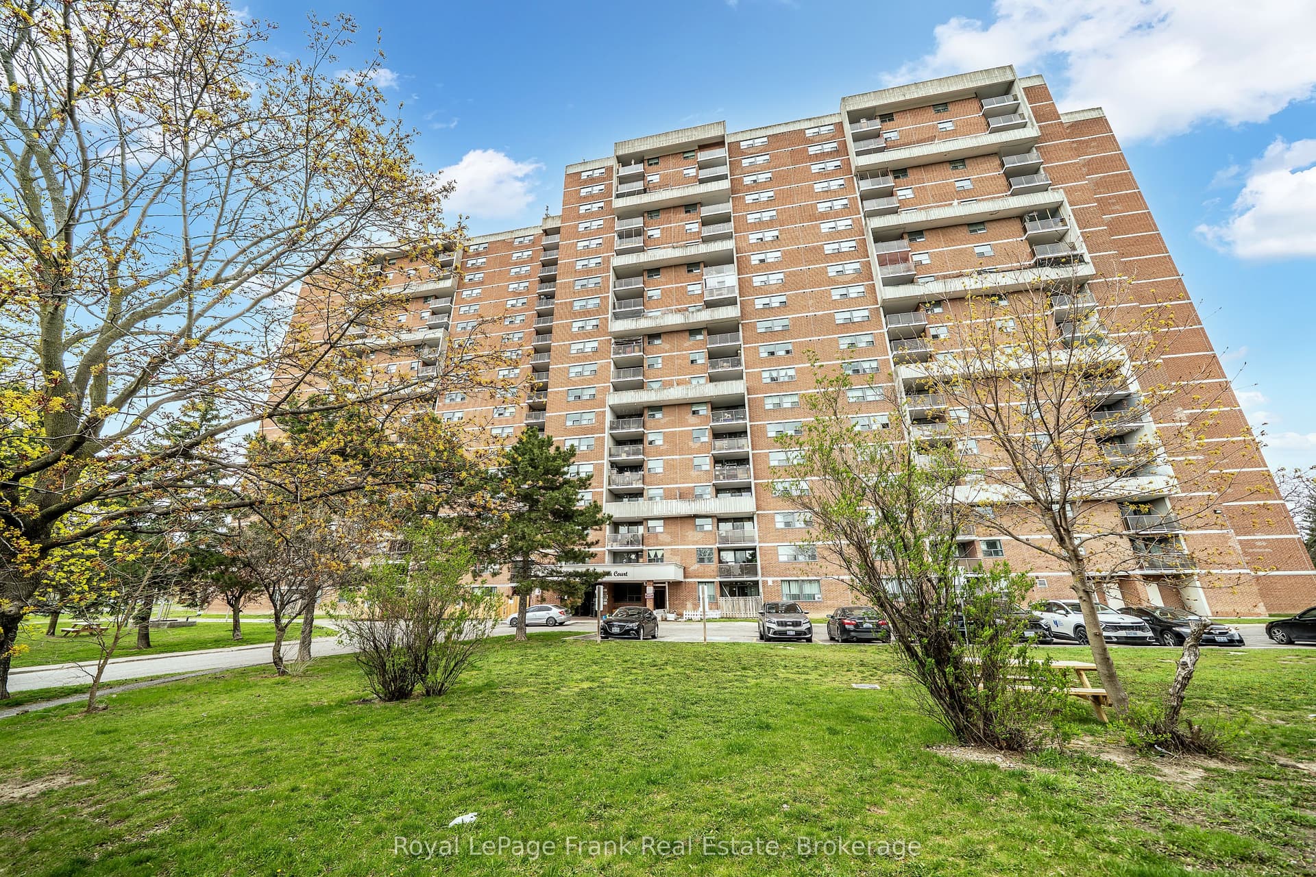Suite 704 · Floor 7, Unit 704 · 100 Wingarden Crt