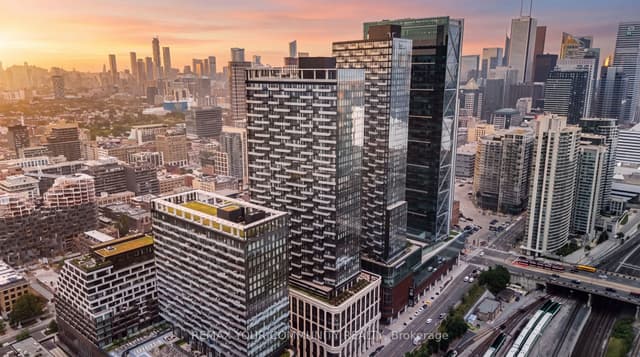 Condo Apartment at 470 Front Street 2015, Toronto, ON M5V 0V6, Toronto C01