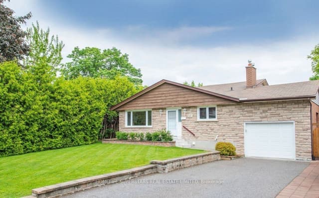 Detached at 581 Arnhem Drive, Oshawa, ON L1G 2J7