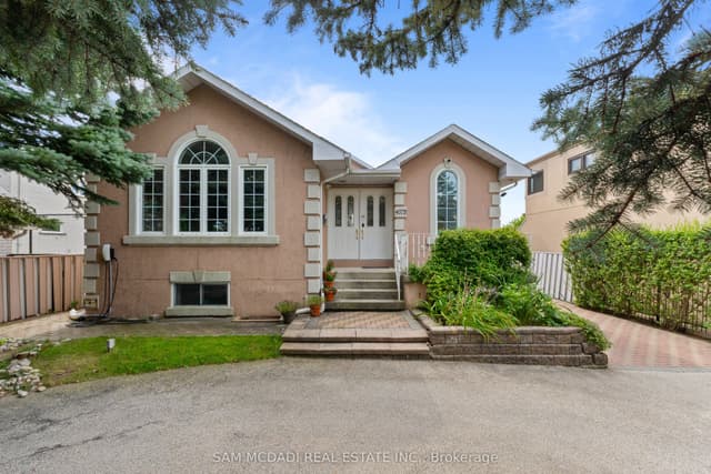 Detached at 4072 Wilcox Road, Mississauga, ON L4Z 1B7