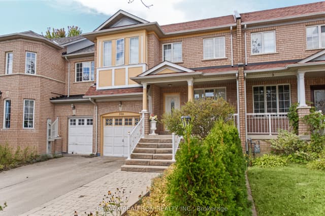 Att/Row/Townhouse at 316 Coachwhip Trail, Newmarket, ON L3X 2R6