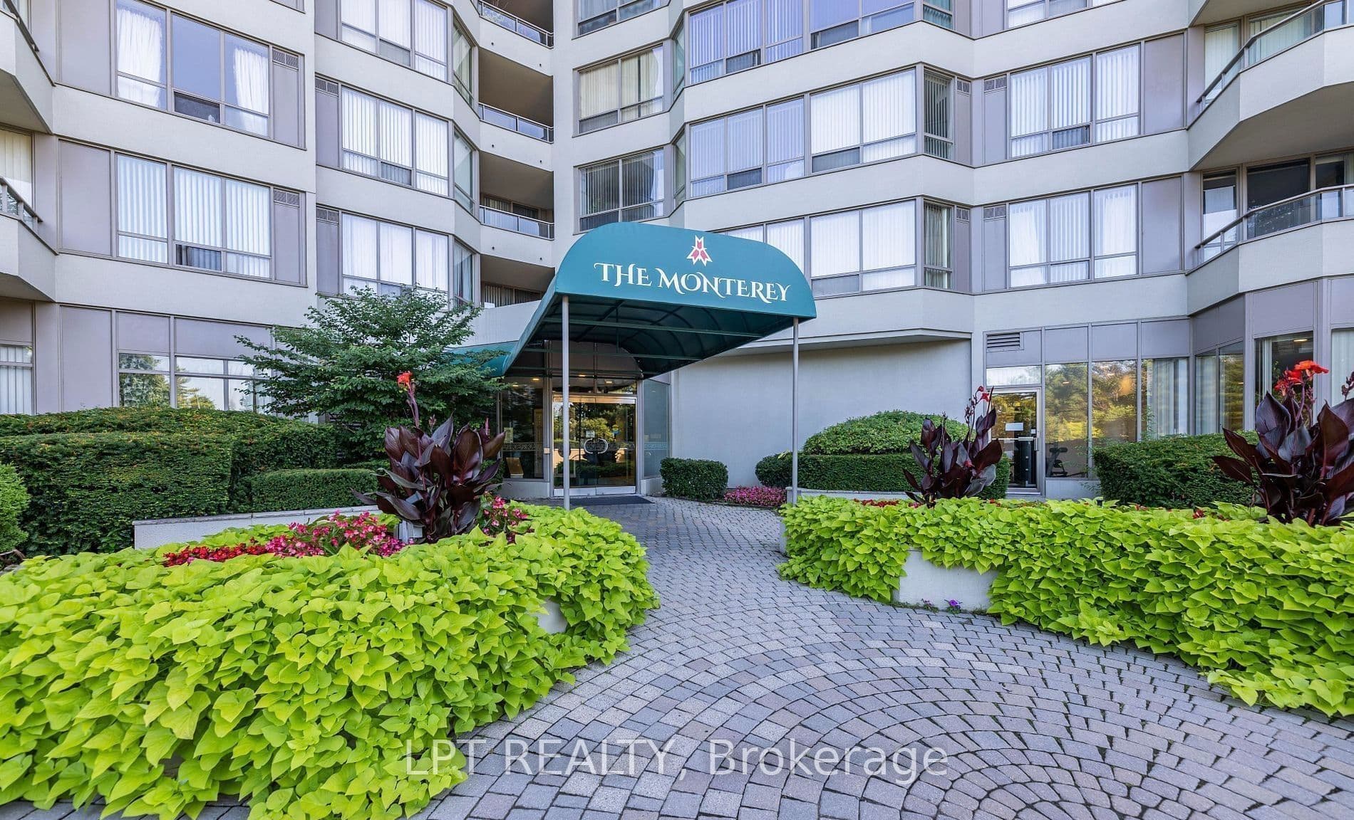 Suite ph7 · Penthouse, Unit ph7 · 175 Bamburgh Cir