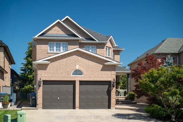 Detached at 216 Waterbury Street, Caledon, ON L7E 2H9