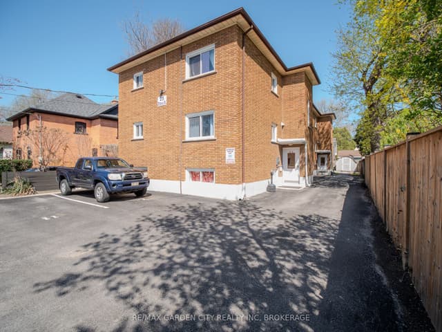 Multiplex at 25 Ottawa Street, St. Catharines, ON L2R 1Z1