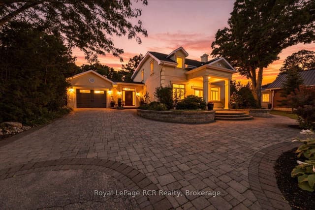 Detached at 575 Queen Street, Kincardine, ON N2Z 2J1