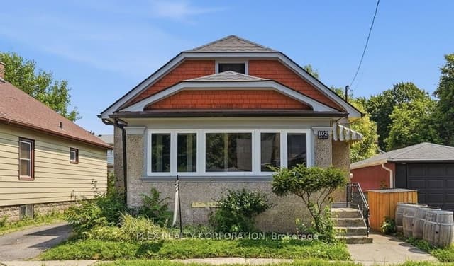 Detached at 102 Beech Street, St. Catharines, ON L2R 2B9