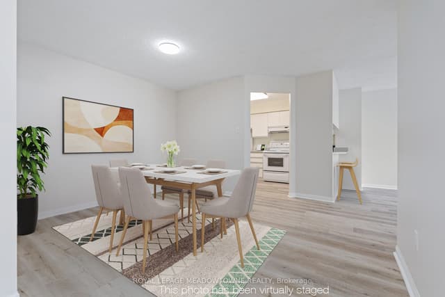 Condo Apartment at 10 Laurelcrest Street 104, Brampton, ON L6S 5Y3