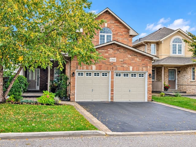Detached at 1302 Renfield Drive, Burlington, ON L7M 4Z3