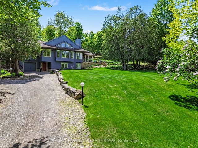 Detached at 4637 Northwoods Drive, Constance Bay - Dunrobin - Kilmaurs - Woodlawn, ON K0A 3M0