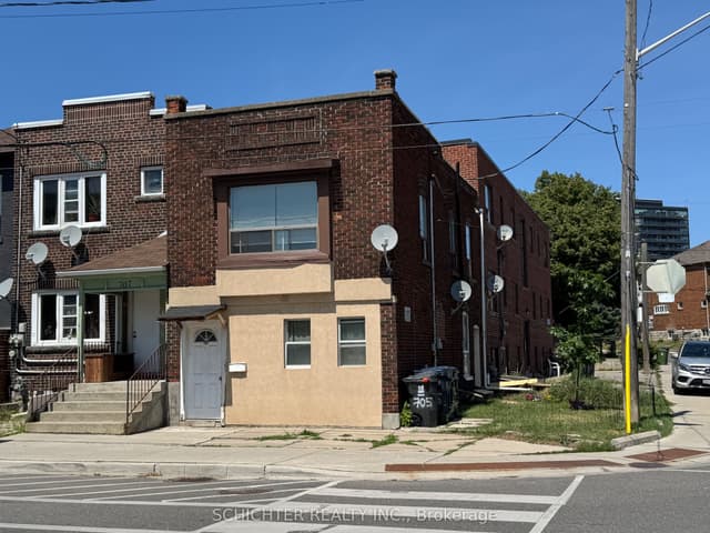 Triplex at 705 Vaughan Road W Triplex, Toronto, ON M6E 2Y8, Toronto C03