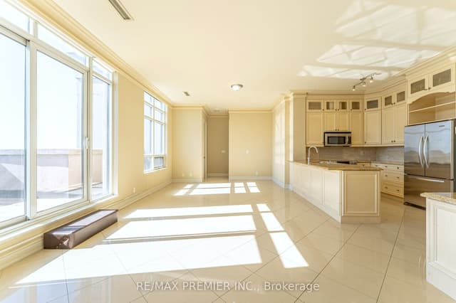Condo Apartment at 9235 Jane Street PH04, Vaughan, ON L6A 0J8