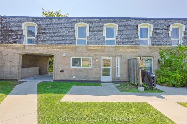 Att/Row/Townhouse at 1400 Winding Trail 24, Mississauga, ON L4X 1W9