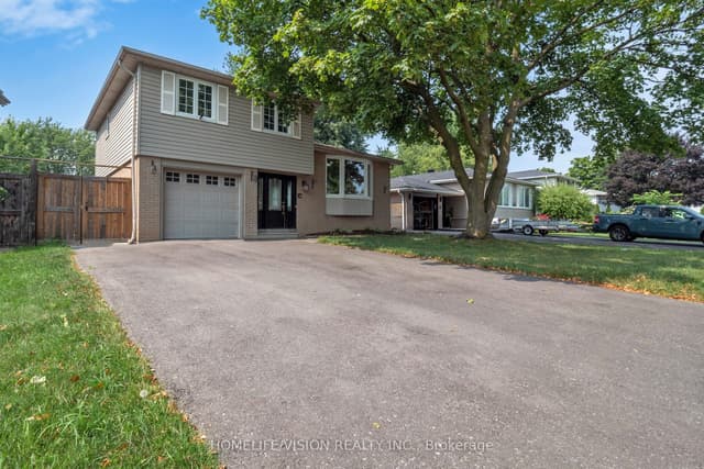 Detached at 16 Palgrave Crescent, Brampton, ON L6W 1C9
