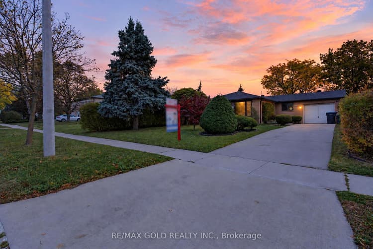 722 Balmoral Drive