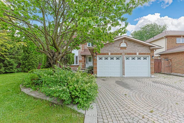 Detached at 599 Sandford Street, Newmarket, ON L3X 1T4