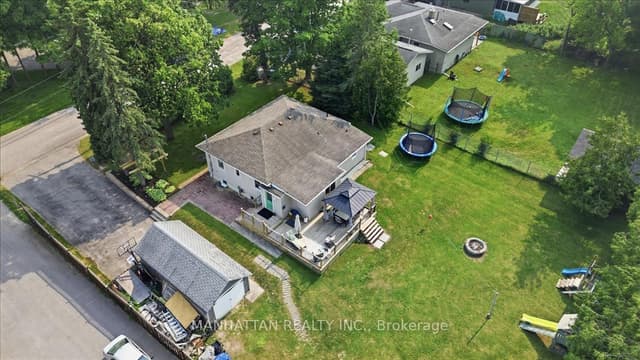Detached at 10 Victor Drive, Whitchurch-Stouffville, ON L4A 3G5