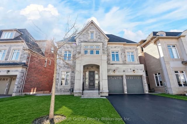 Detached at 200 Farrell Road, Vaughan, ON L6A 4W6
