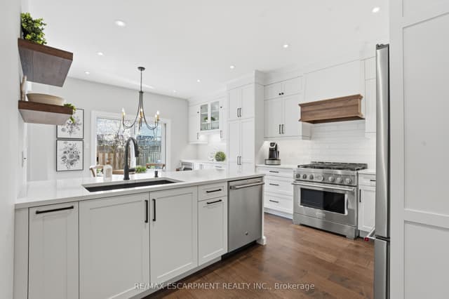 Condo Townhouse at 441 STONEHENGE Drive 40, Hamilton, ON L9K 0B1