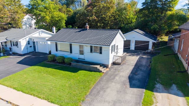 Detached at 775 8th Avenue E, Owen Sound, ON N4K 3A5