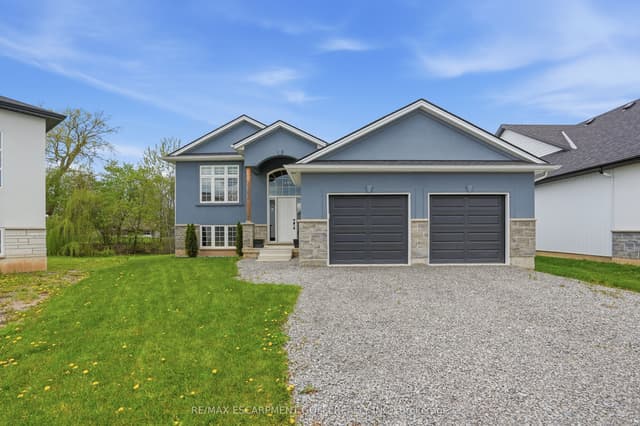 Detached at 3363 Willguard Court, Niagara Falls, ON L2G 0Z9