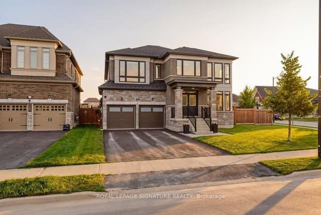Detached at 228 Reg Harrison Trail, Newmarket, ON L3X 0M4