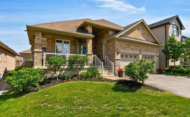 Detached at 2215 Nevils Street, Innisfil, ON L9S 0E2