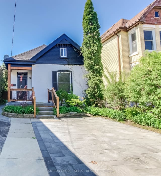 Detached at 71 Briscoe Street E, London South, ON N6C 1W8
