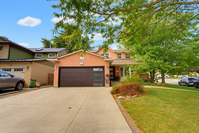 Detached at 50 Fusilier Drive, Hamilton, ON L9B 2E1