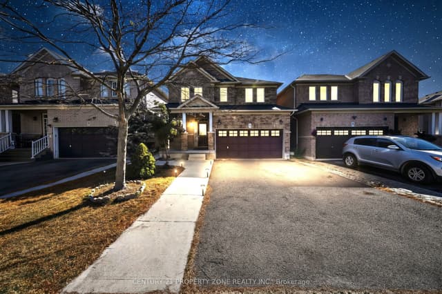 Detached at 5 Senwood Street, Brampton, ON L7A 3S6