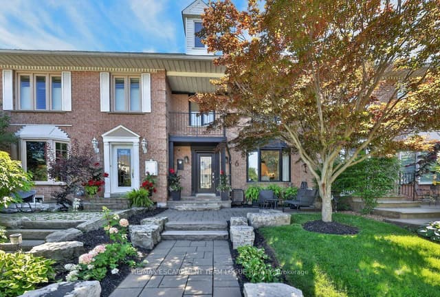 Att/Row/Townhouse at 6 Harbour Drive, Hamilton, ON L8E 4Z5
