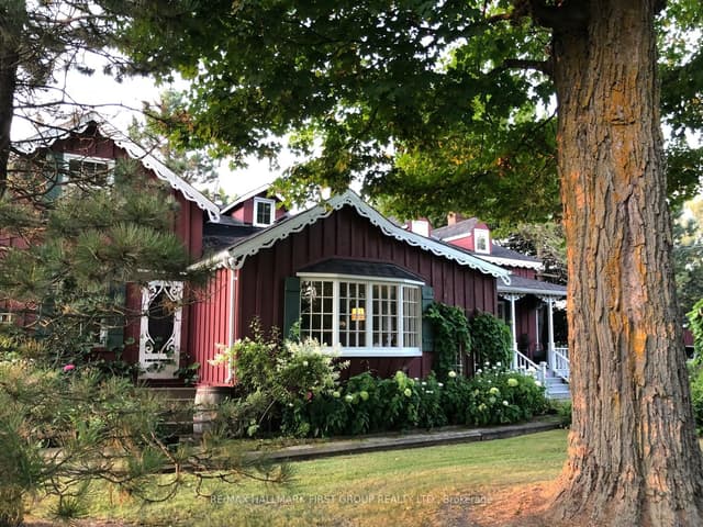 Detached at 130 Myrtle Road E, Whitby, ON L0B 1A0