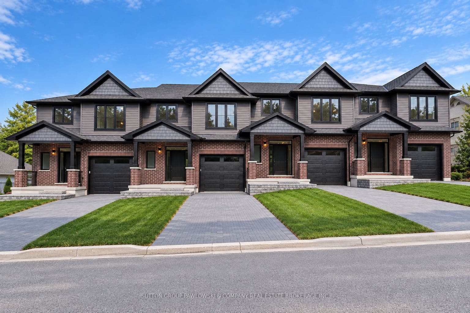 Suite 27, Unit 27 · 414 Old Wonderland Rd
