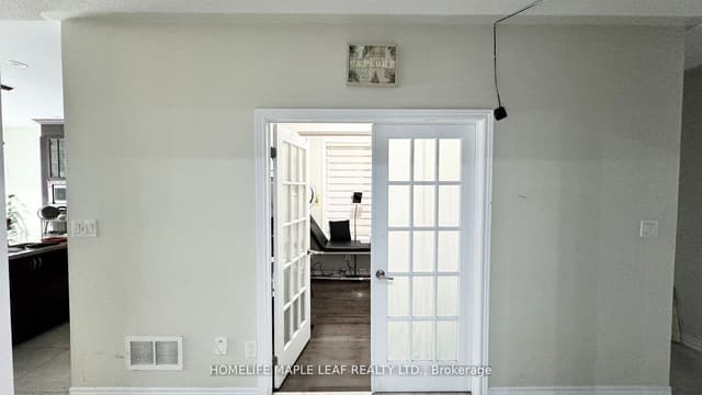Detached at 8 Ricardo Road, Brampton, ON L6P 3Z1