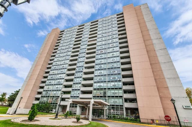 Condo Apartment at 3380 Eglinton Avenue E 1712, Toronto, ON M1J 3L6, Toronto E08