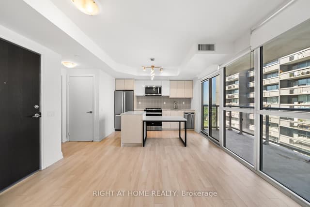 Condo Apartment at 1461 Lawrence Avenue 1511, Toronto, ON M6L 0A6, Toronto W04